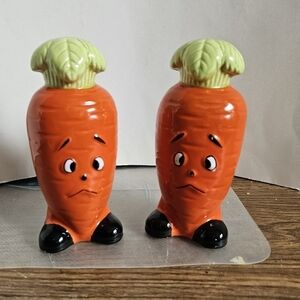 Vintage Ceramic Carrot Salt & Pepper Shakers